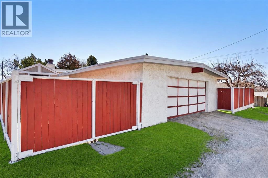 6451 70 Street NW - 33