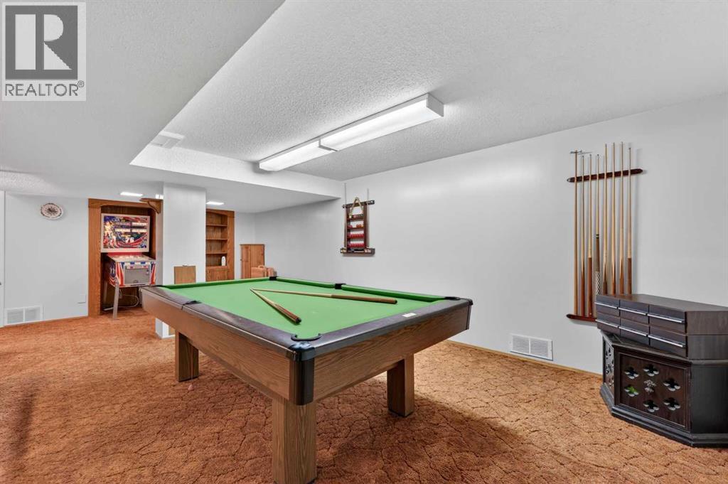 6451 70 Street NW - 25