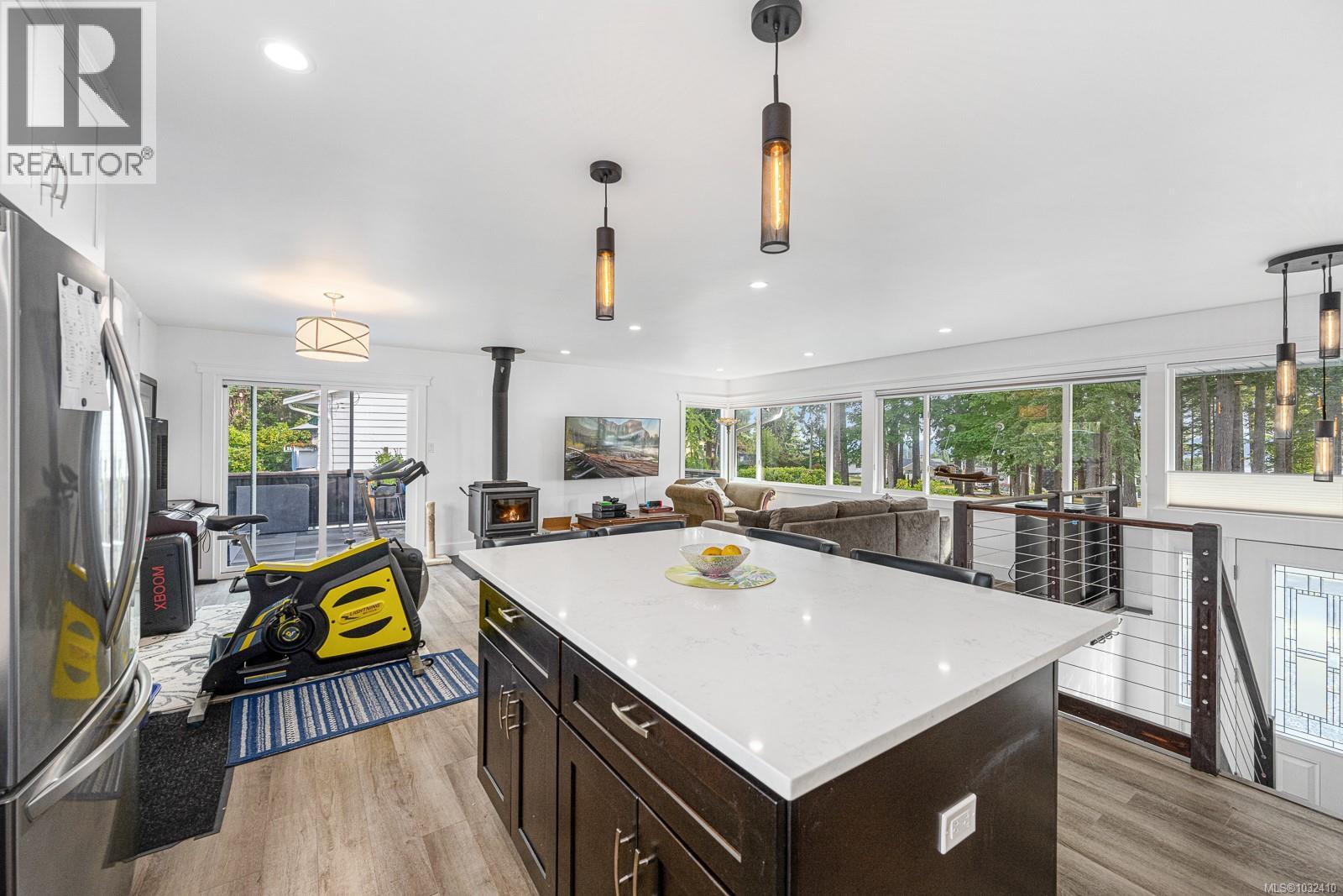 146 Coronation Cres - 15