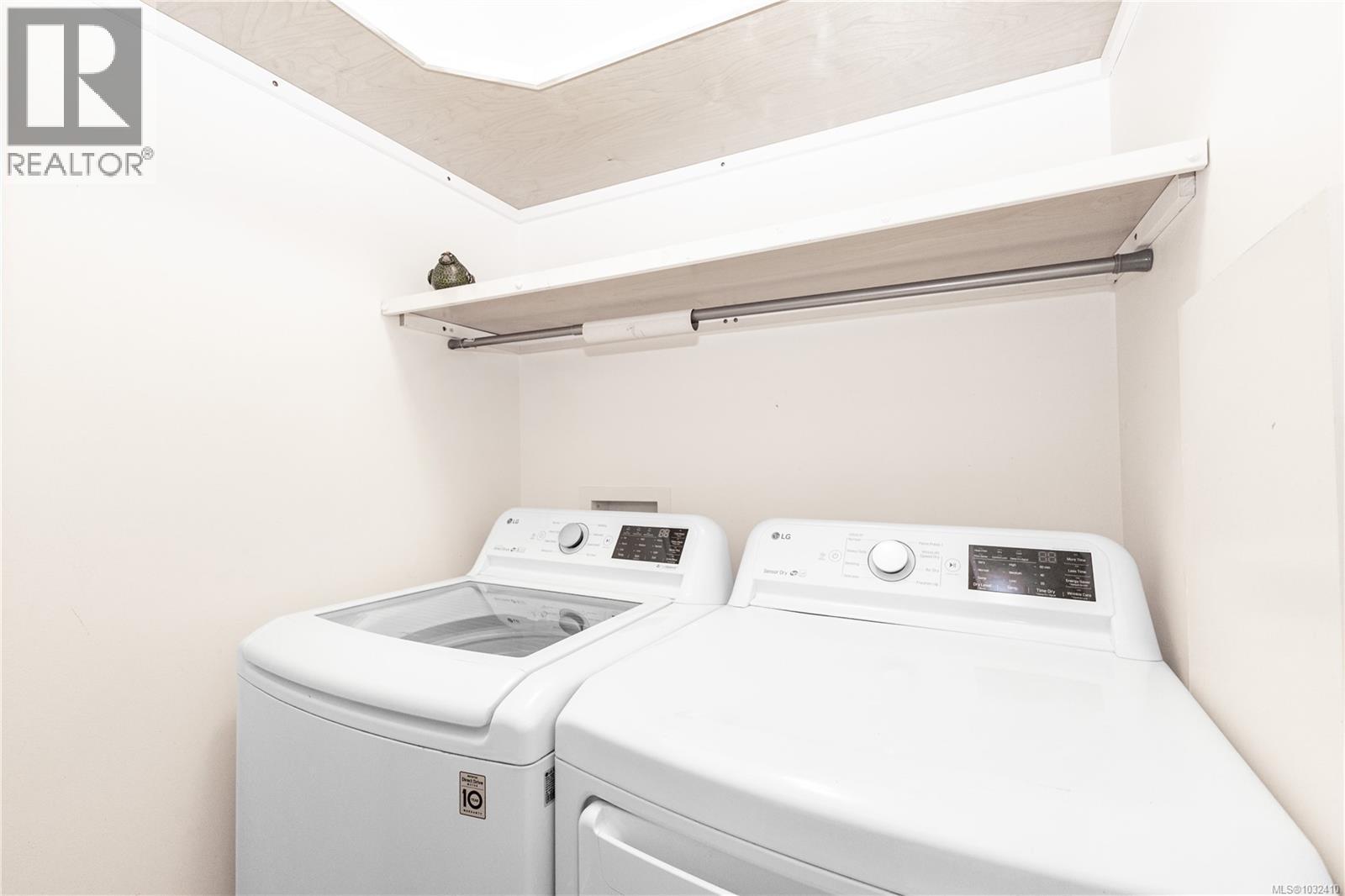 146 Coronation Cres - 36
