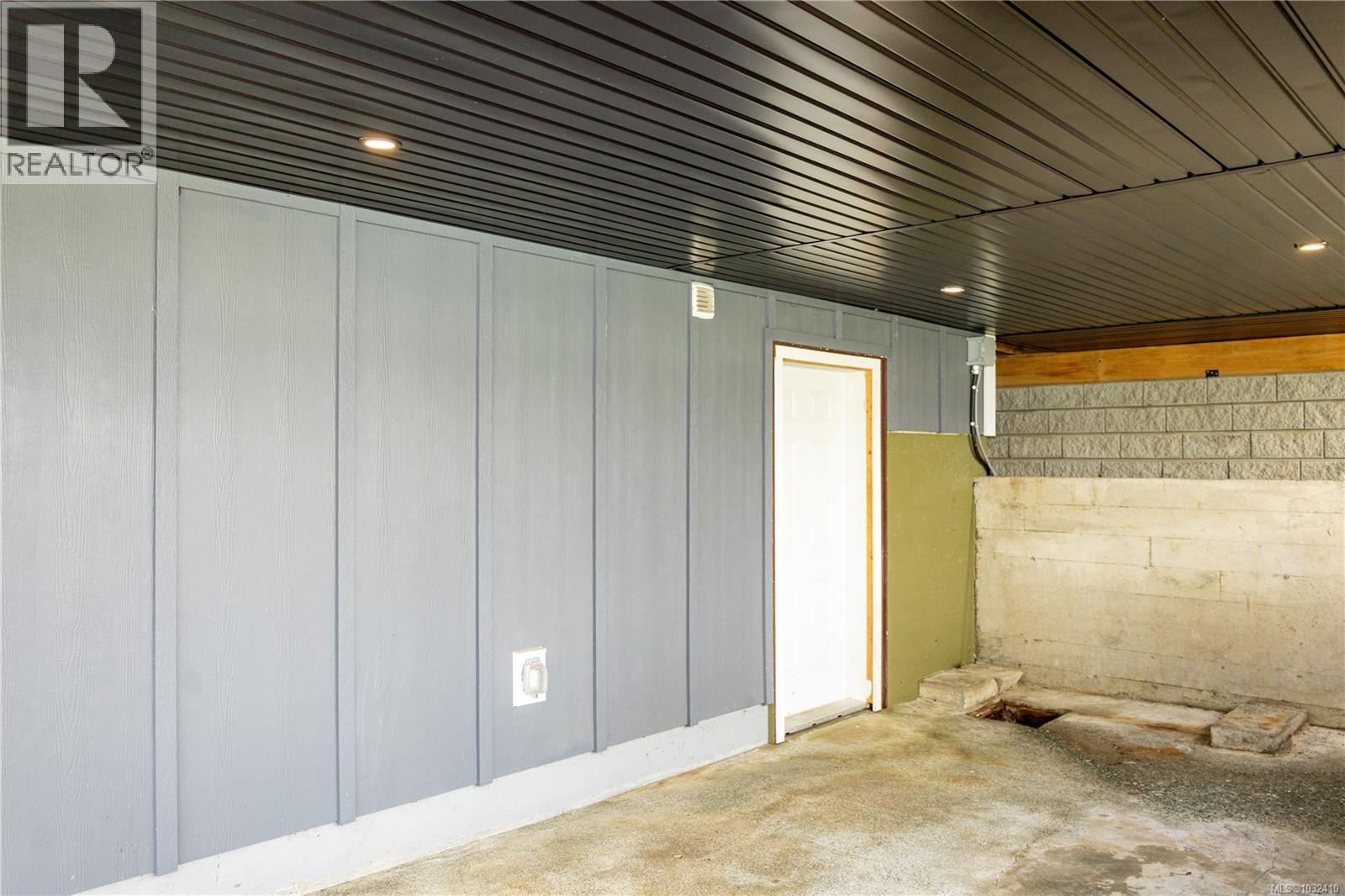 146 Coronation Cres - 37