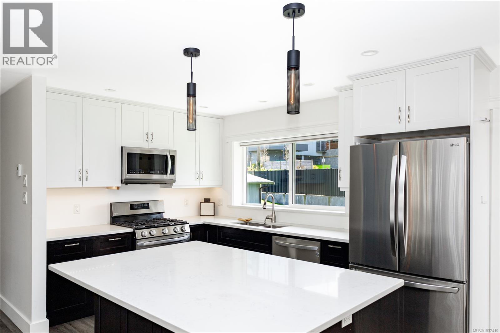146 Coronation Cres - 9