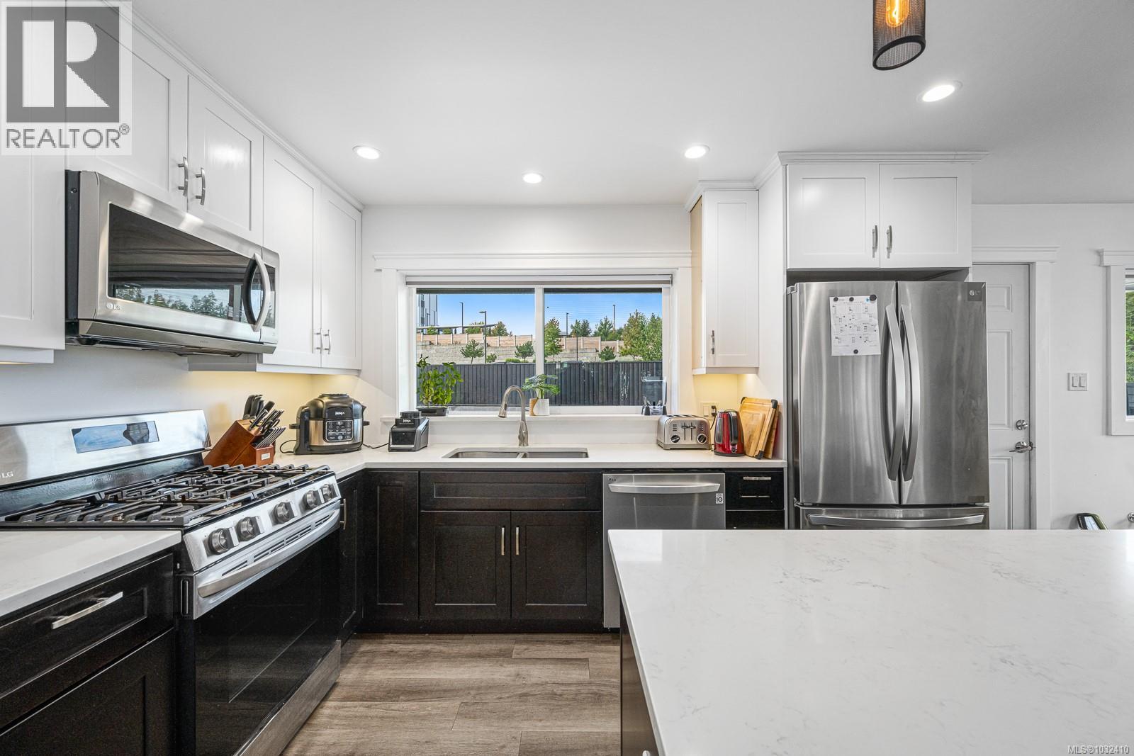 146 Coronation Cres - 75