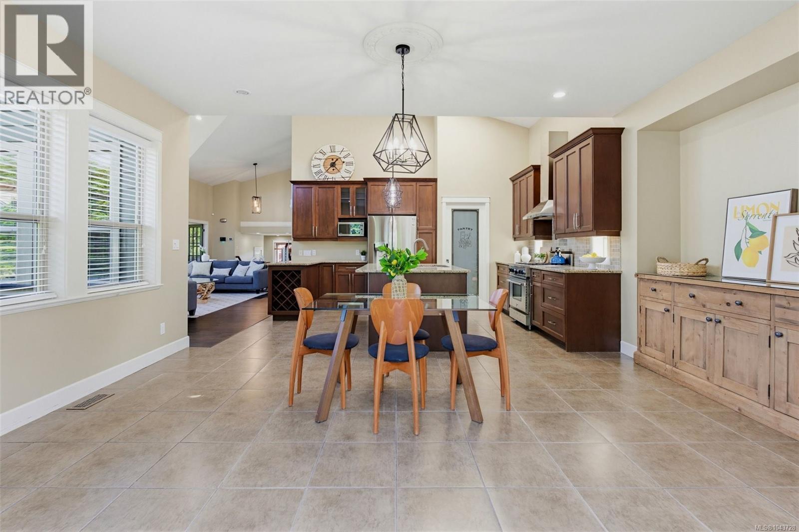 601 Sentinel Dr - 18