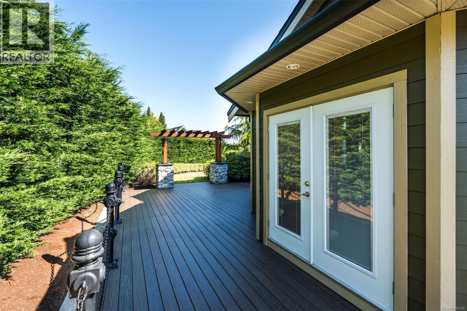 601 Sentinel Dr - 20