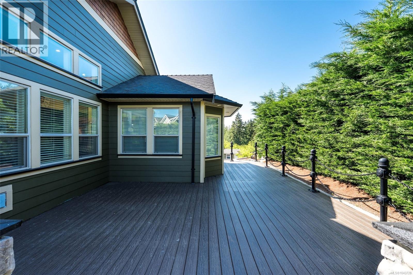 601 Sentinel Dr - 21
