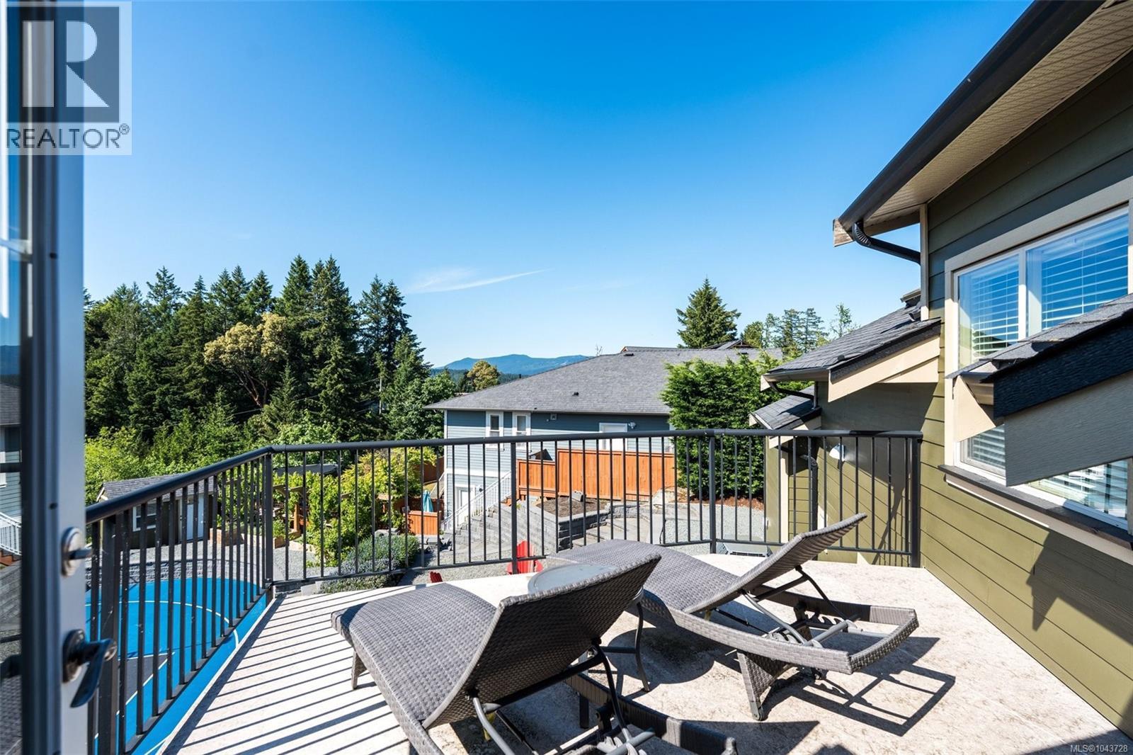 601 Sentinel Dr - 23