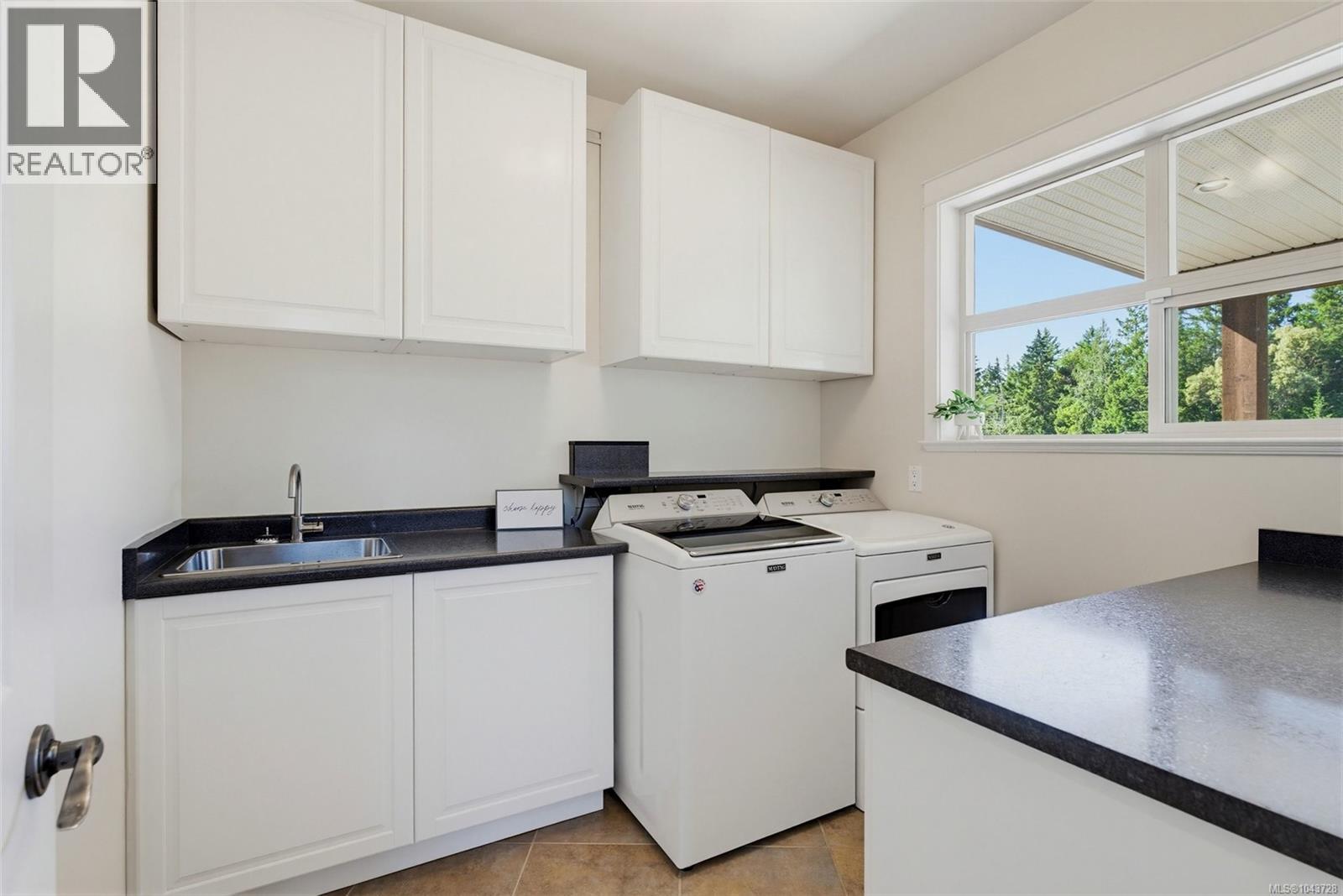 601 Sentinel Dr - 38