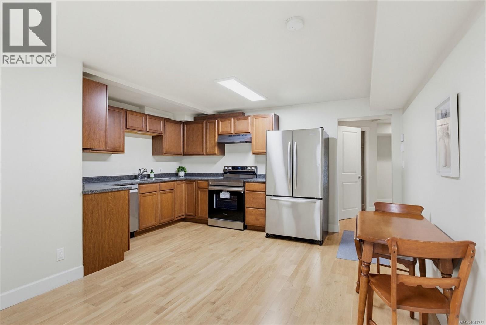 601 Sentinel Dr - 46