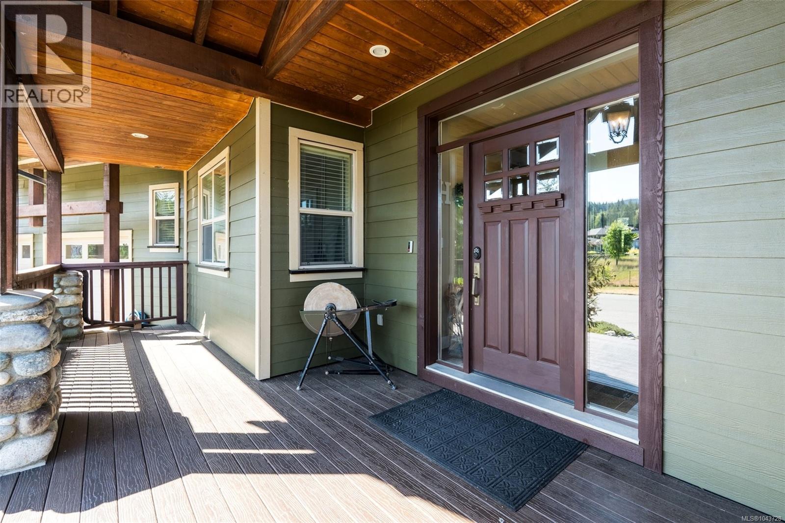 601 Sentinel Dr - 5