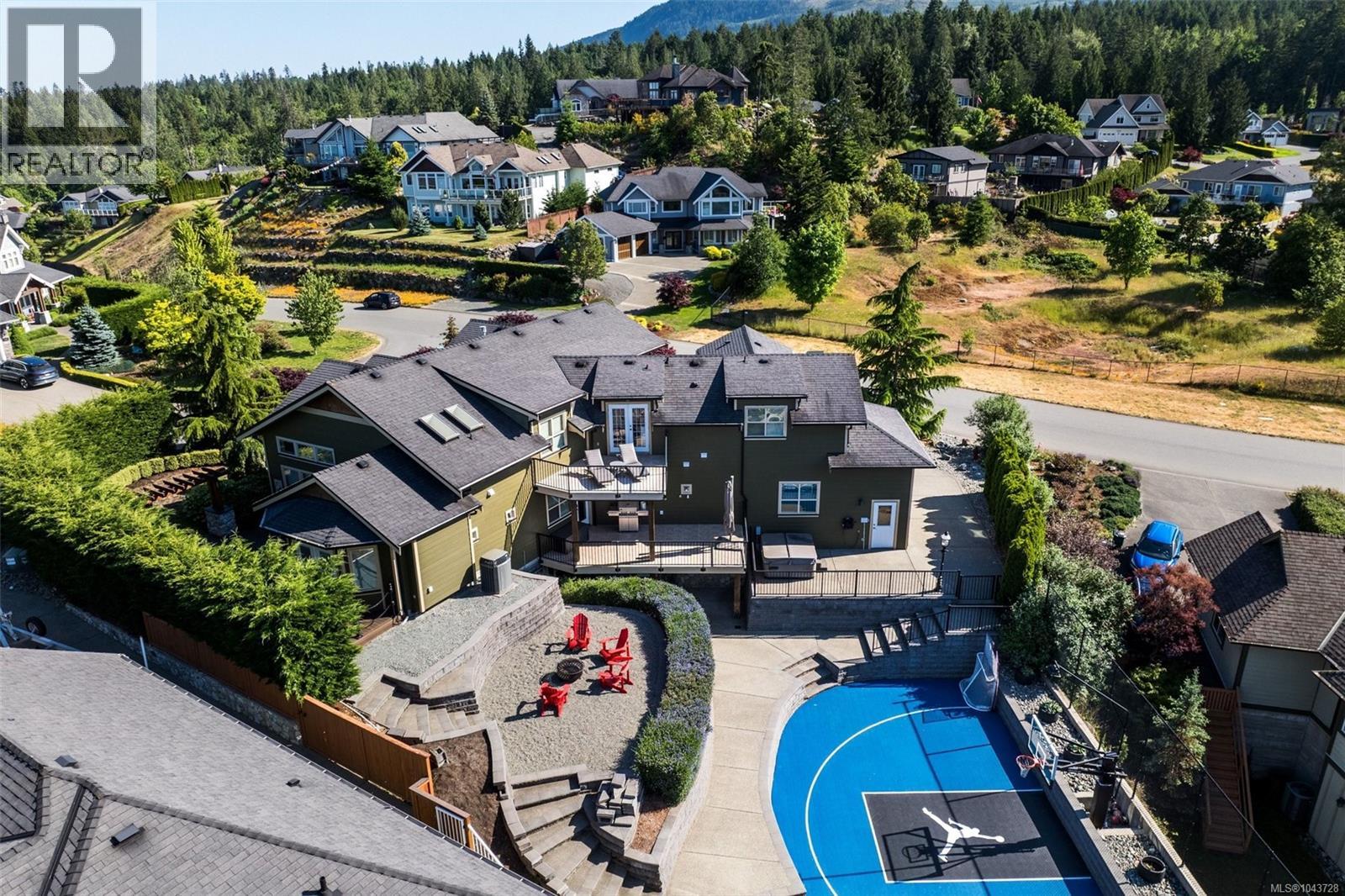 601 Sentinel Dr - 70