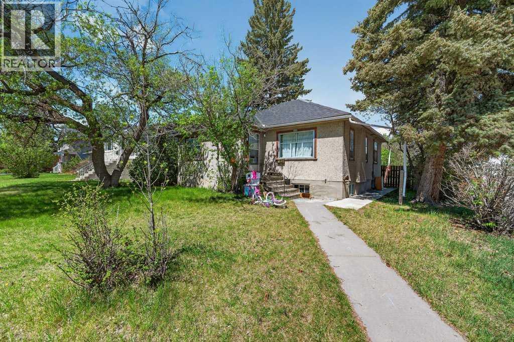 1102 21 Avenue NW - 5