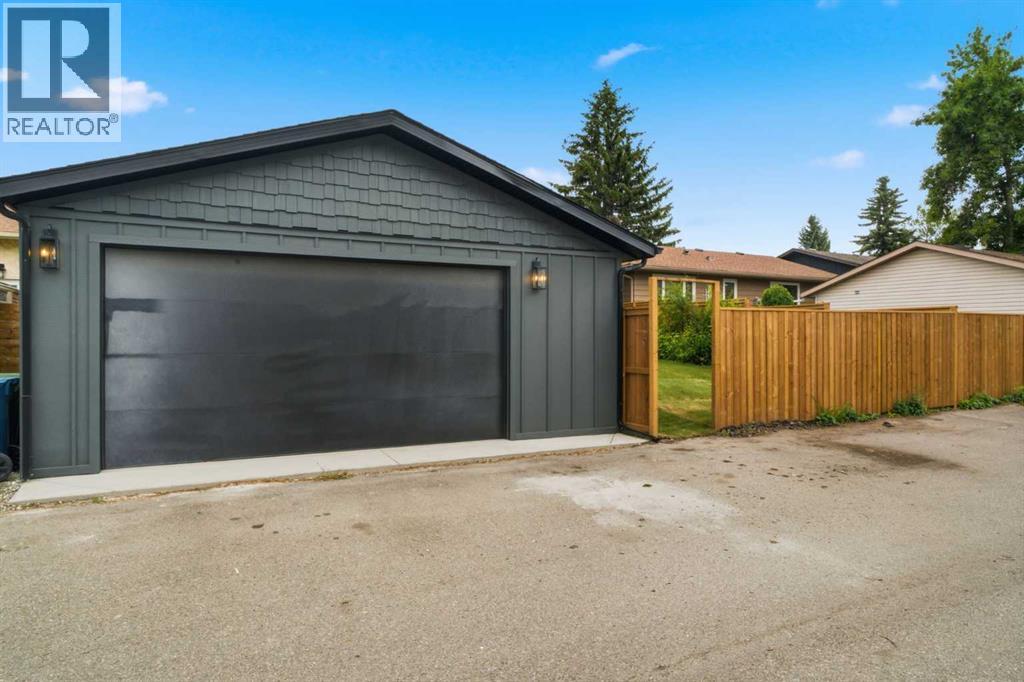 31 Midvalley Road SE - Image 42