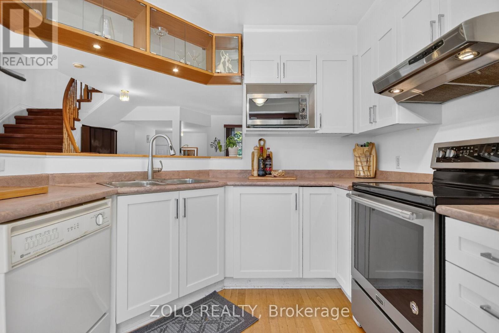 38 CENTRAL PARK DRIVE - 11