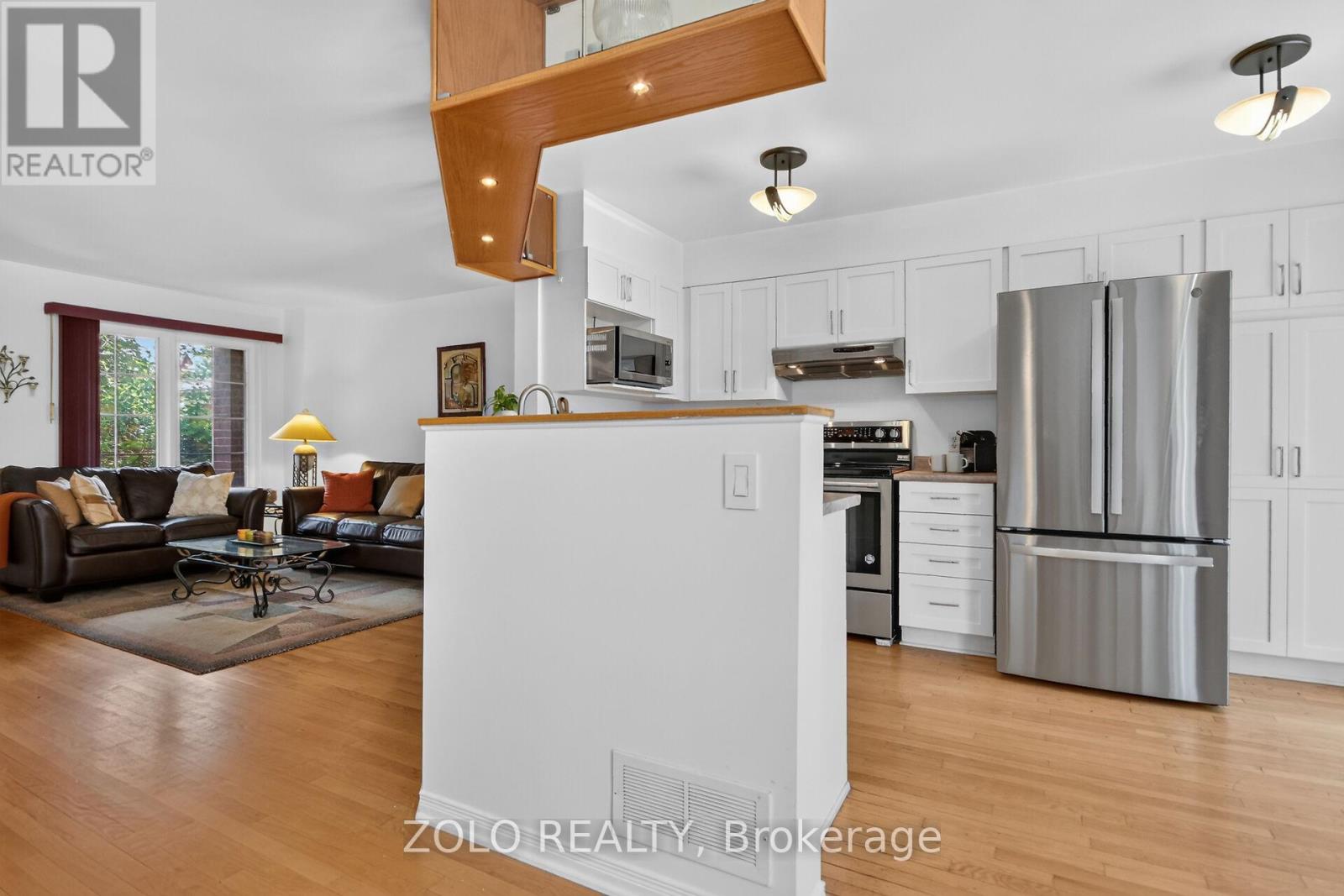 38 CENTRAL PARK DRIVE - 12