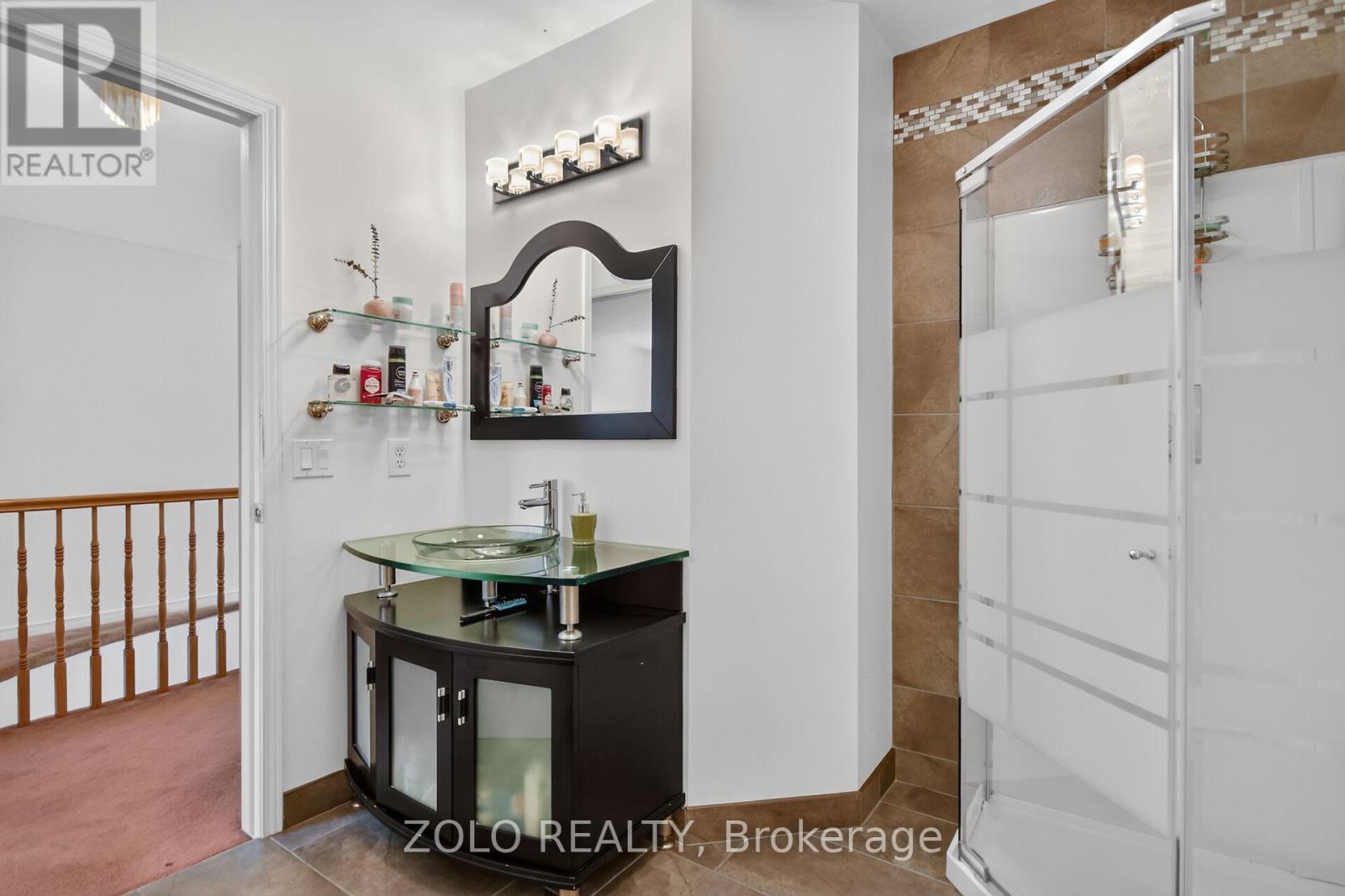 38 CENTRAL PARK DRIVE - 34