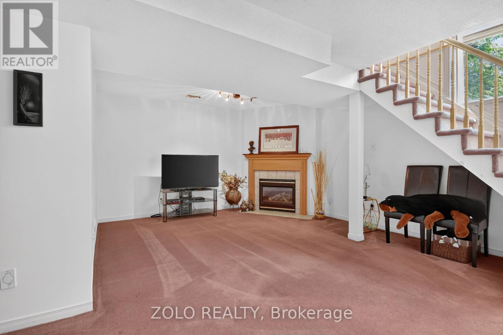 38 CENTRAL PARK DRIVE - 38