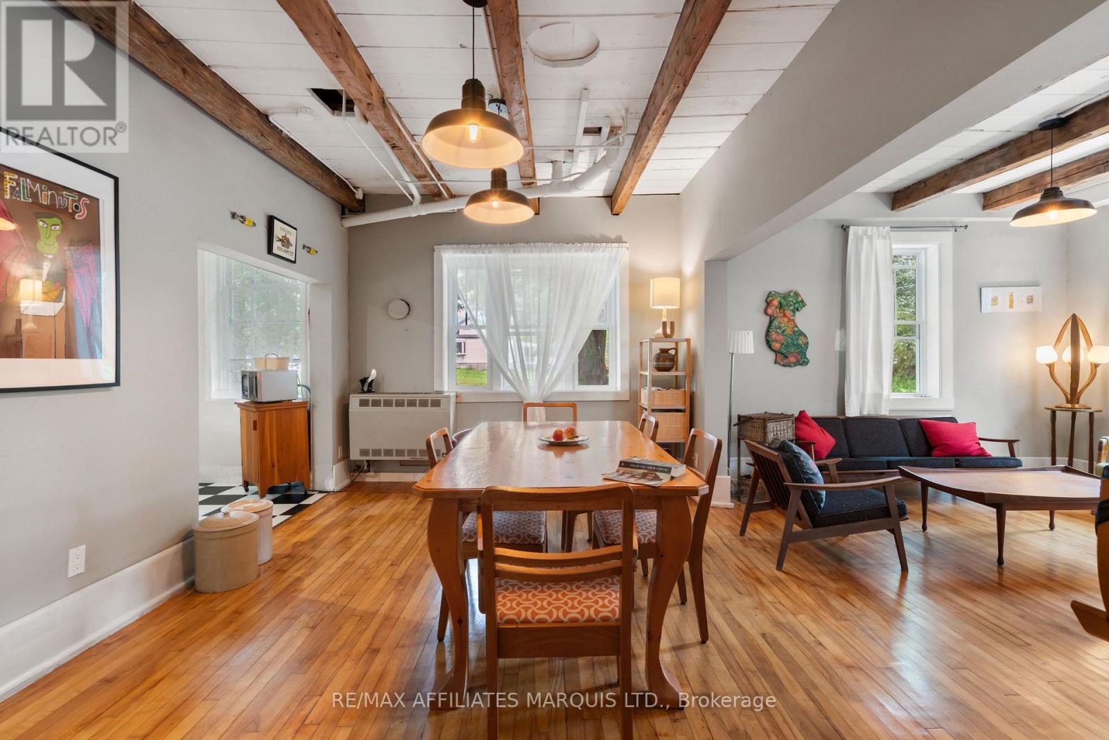 6368 KING STREET - 10