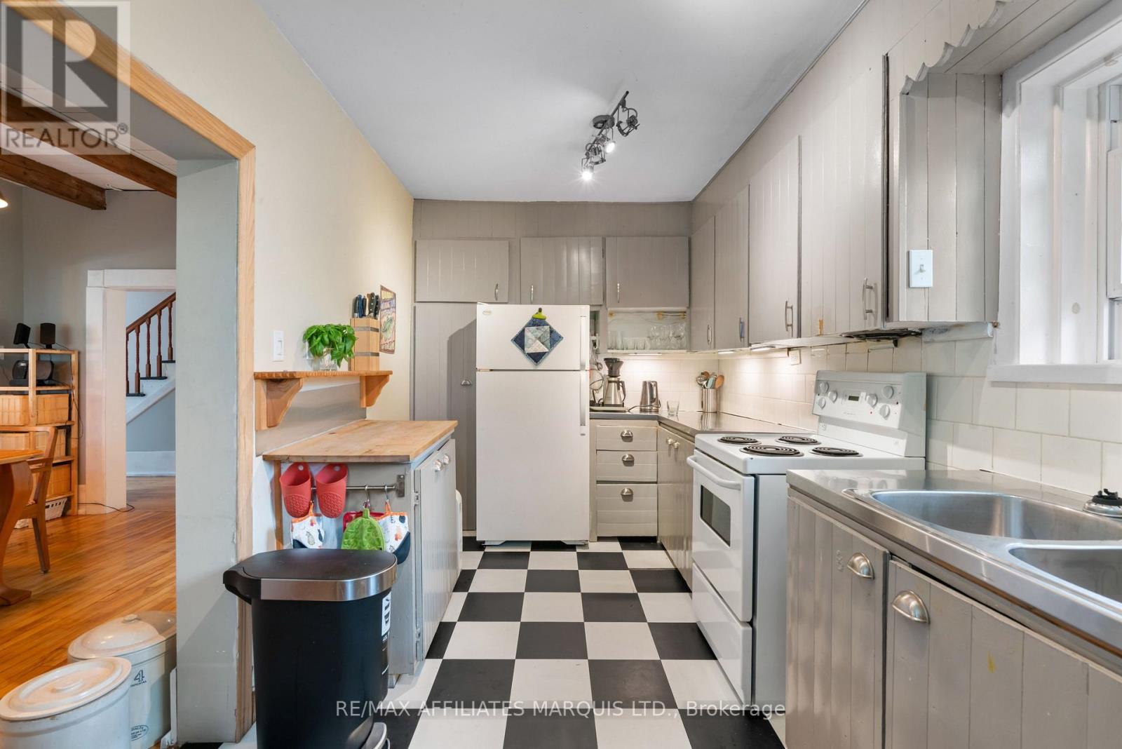 6368 KING STREET - 13