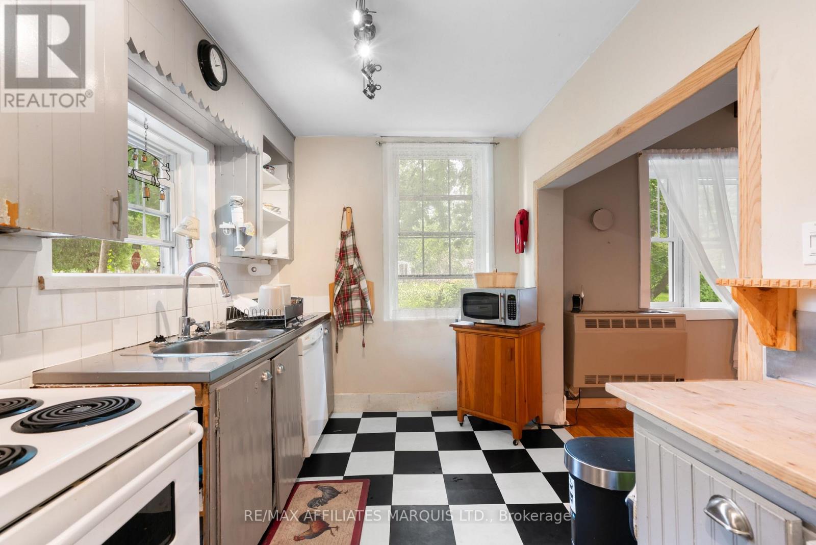 6368 KING STREET - 14
