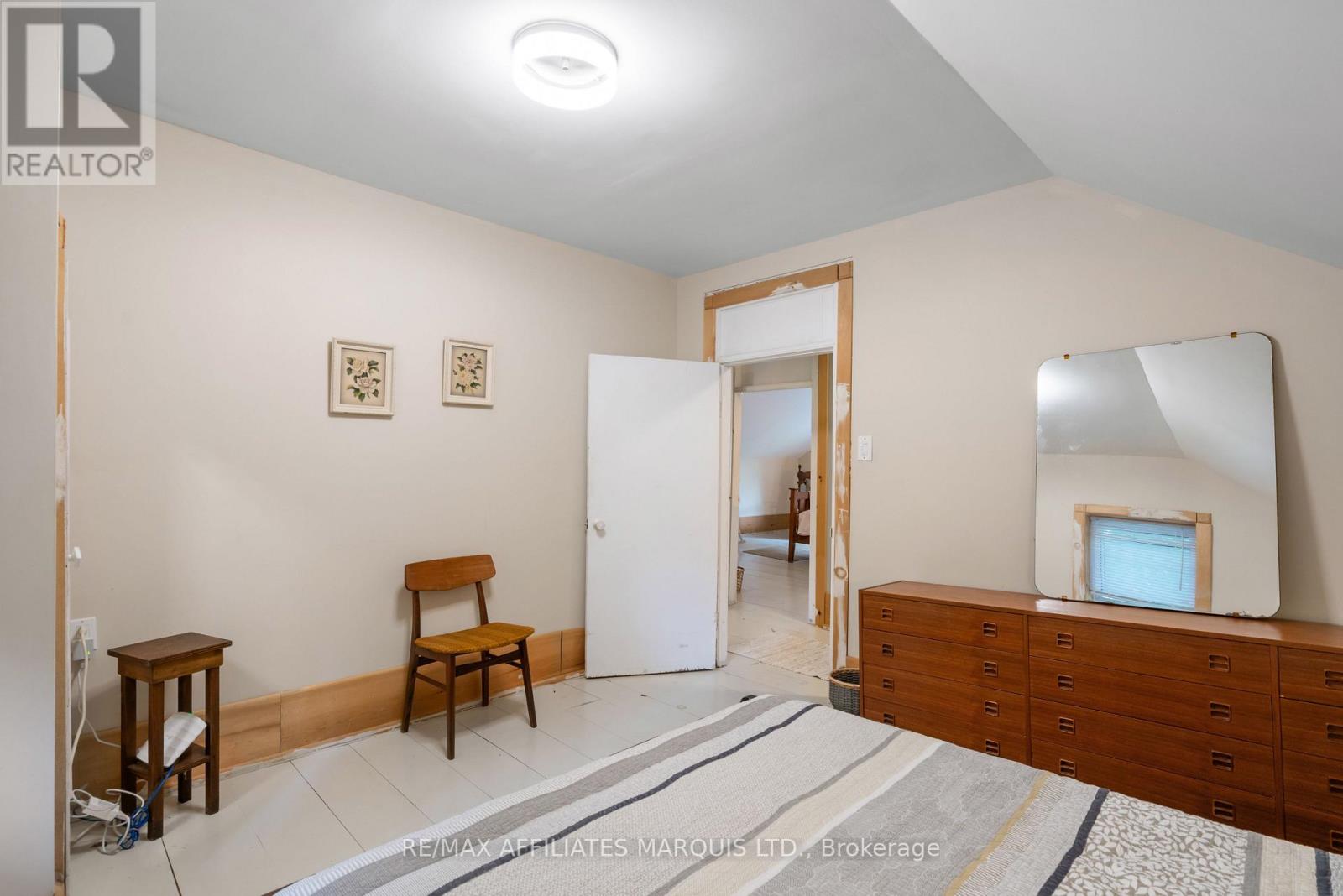 6368 KING STREET - 22