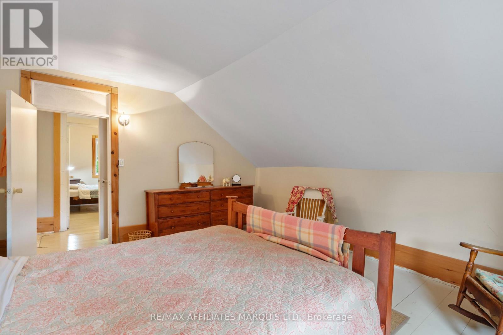 6368 KING STREET - 24