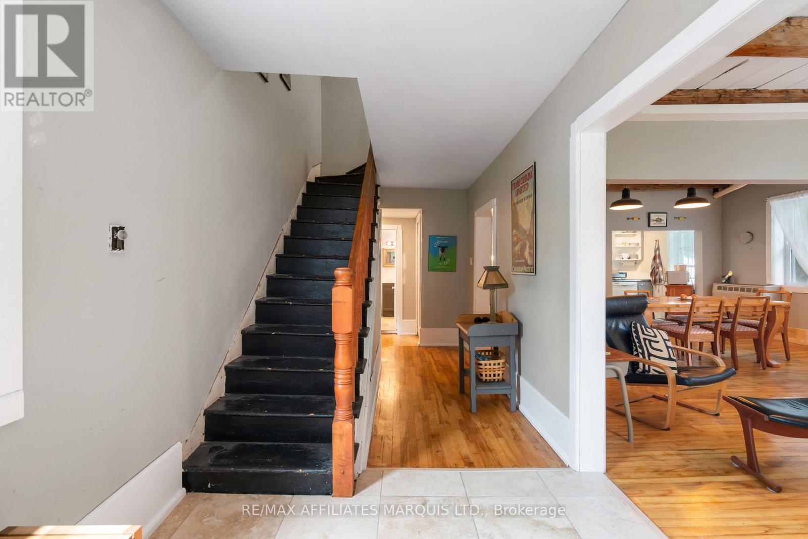 6368 KING STREET - 5