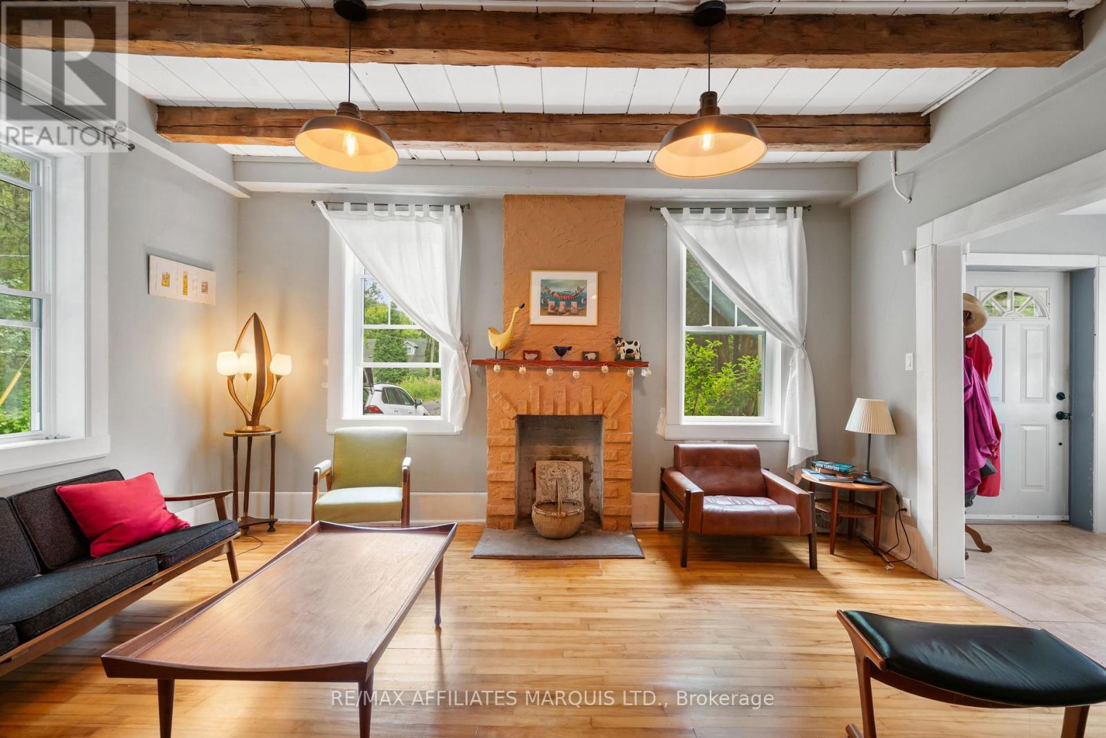 6368 KING STREET - 8