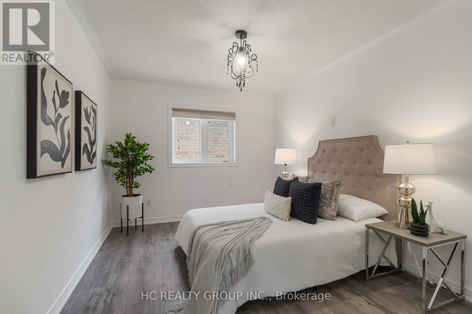 16 BEGONIA CRESCENT - 18