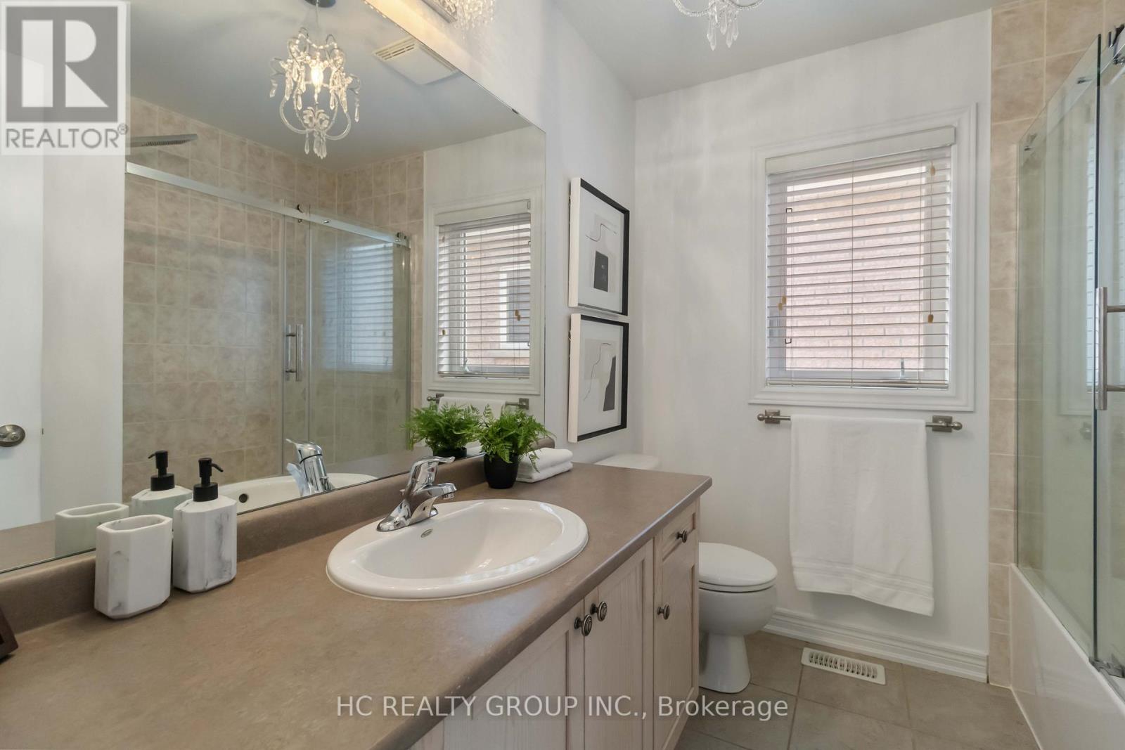 16 BEGONIA CRESCENT - 21