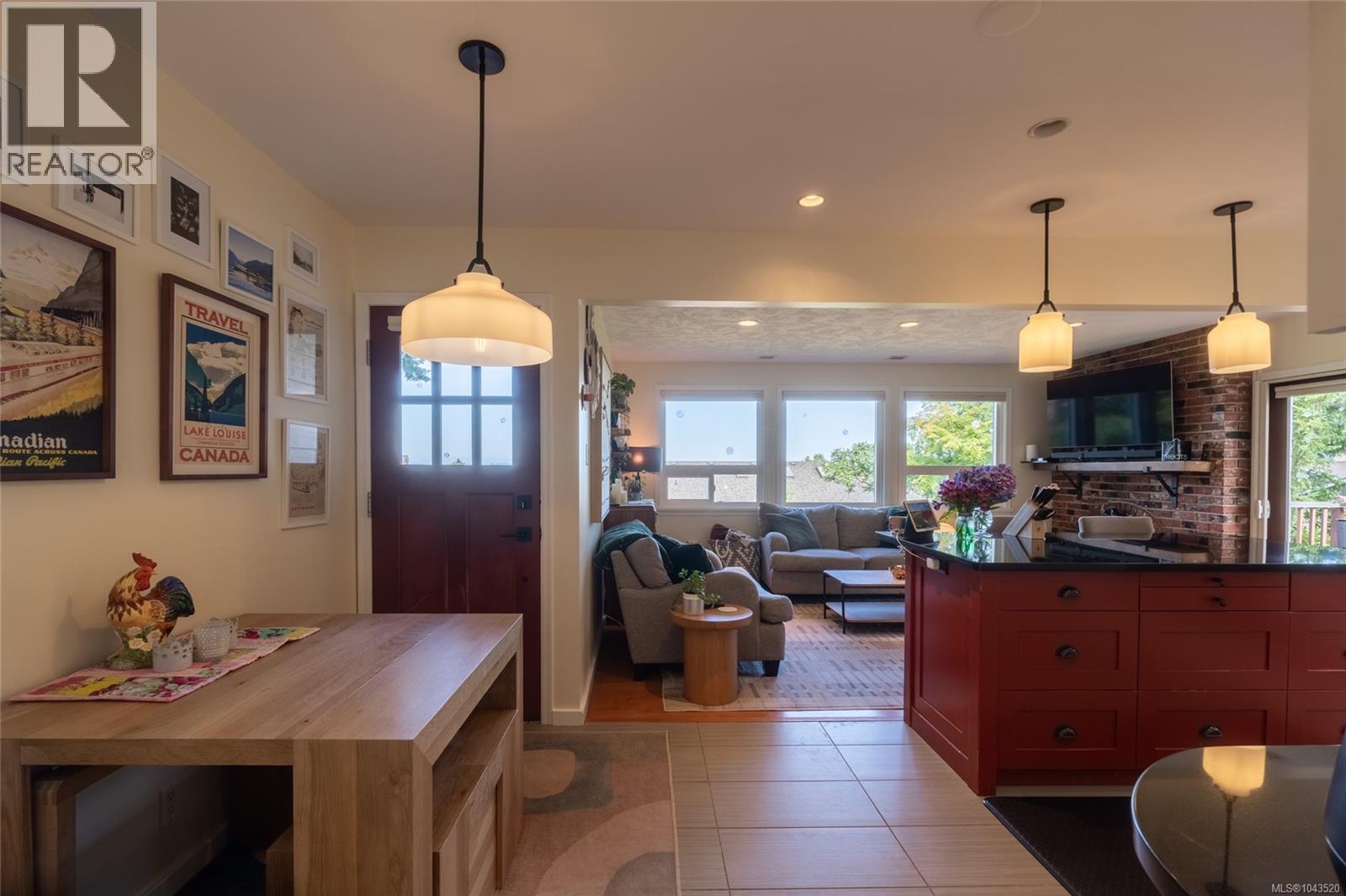6371 Conconi Pl - 7