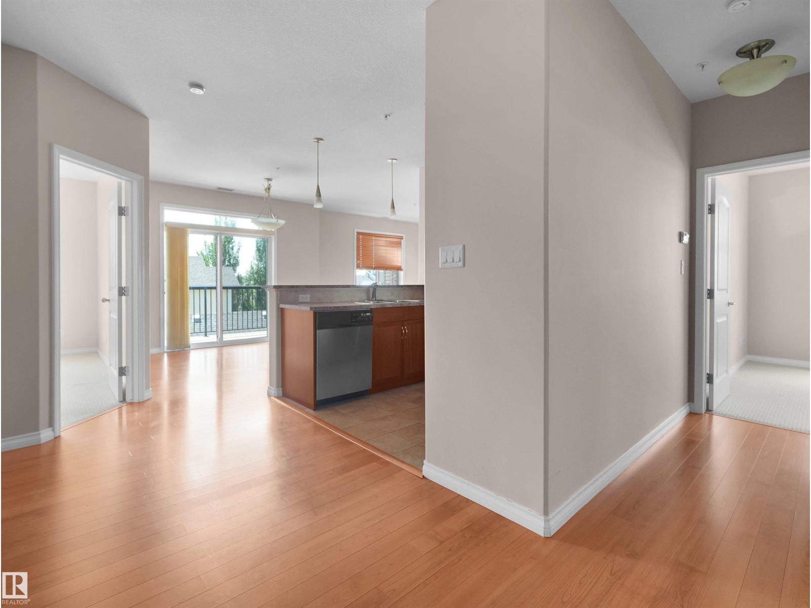 #241 2503 Hanna Cres NW - 11