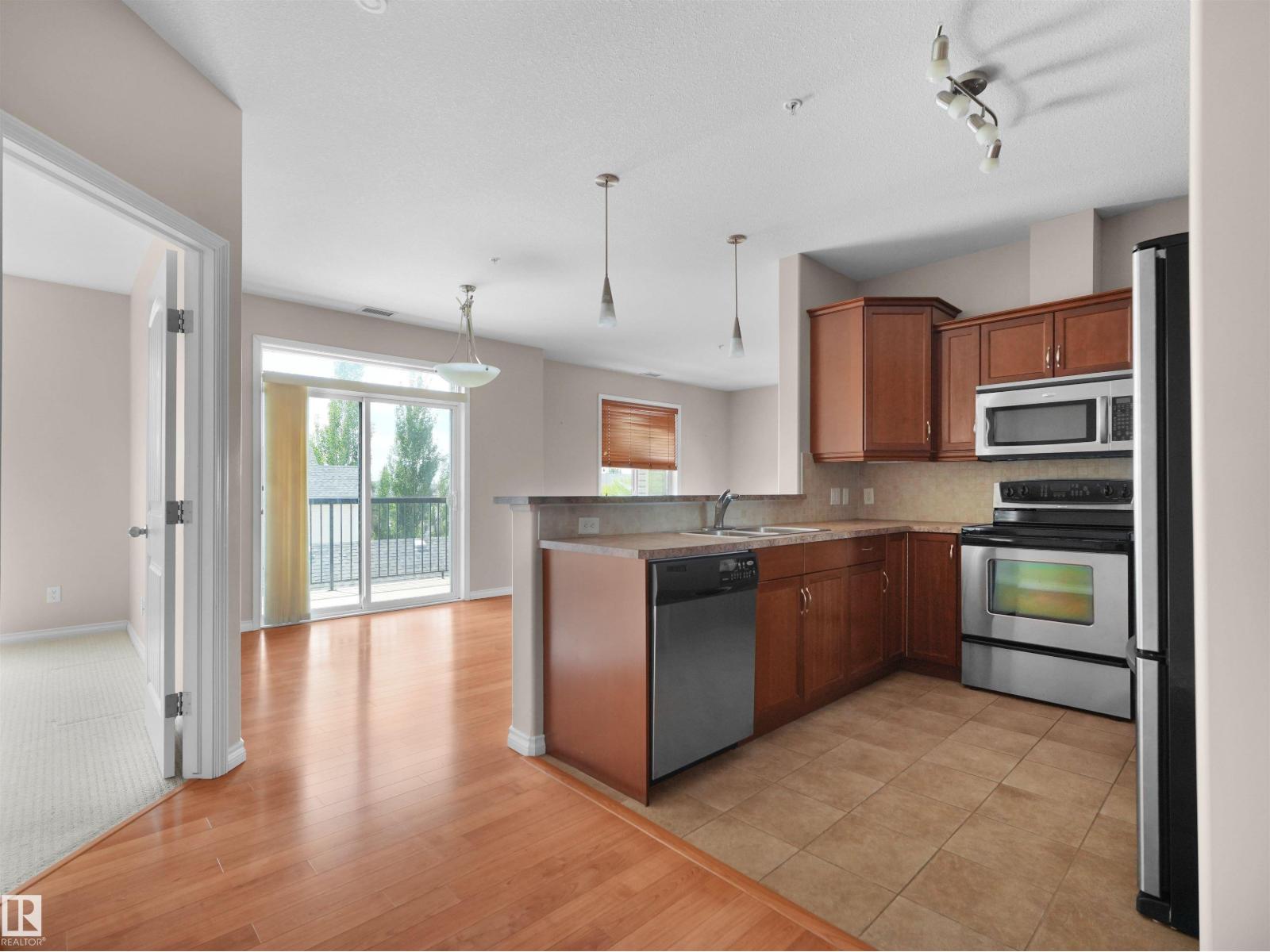 #241 2503 Hanna Cres NW - 12
