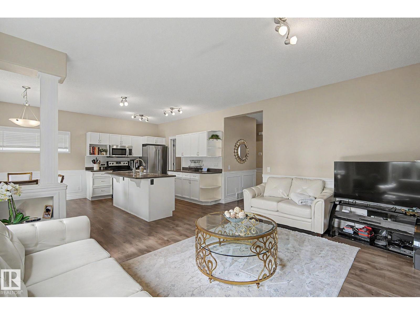 5632 201 St NW - 22