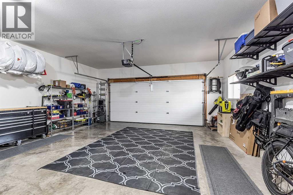 168 Hunt Crescent NE - Image 38