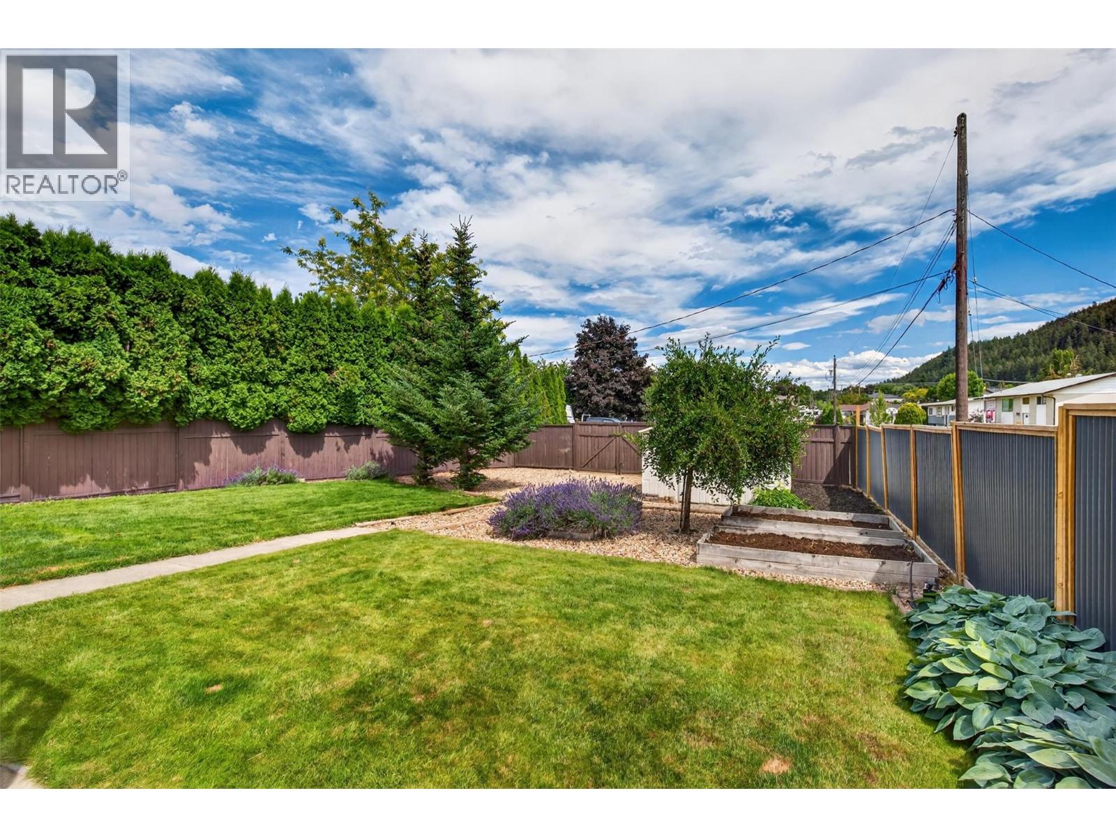  2655 Applegreen Court, West Kelowna