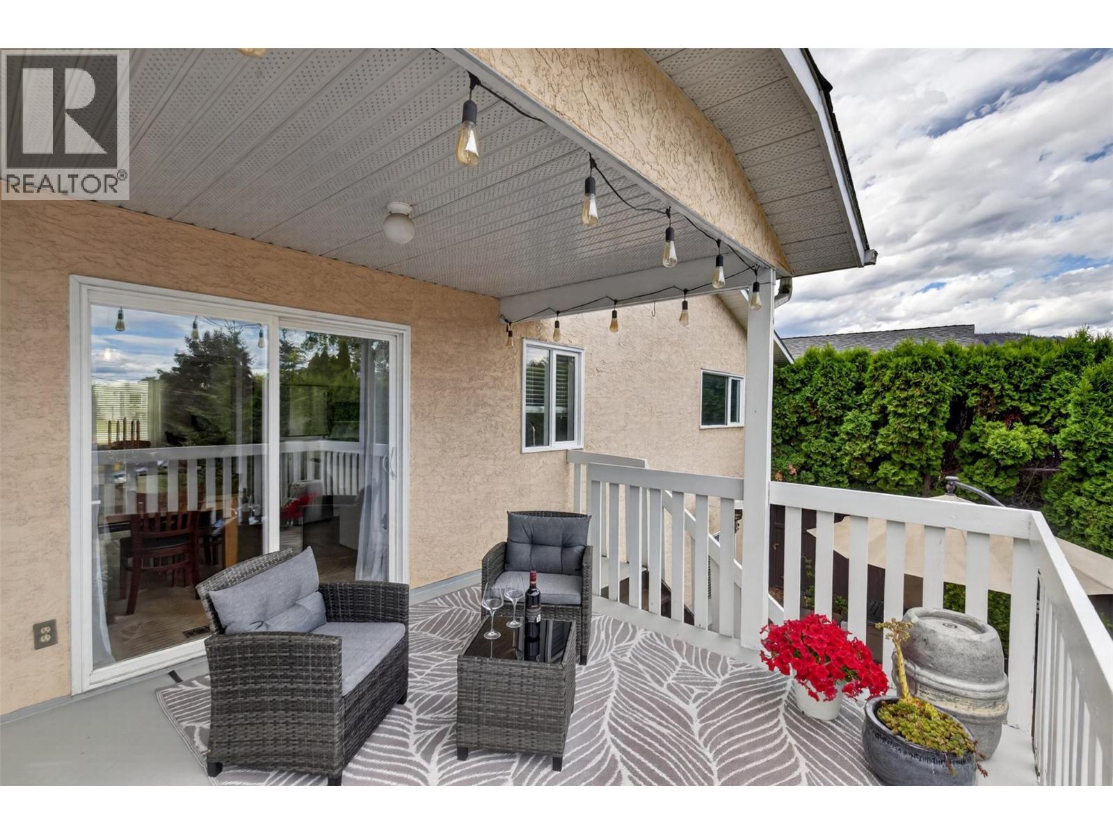  2655 Applegreen Court, West Kelowna
