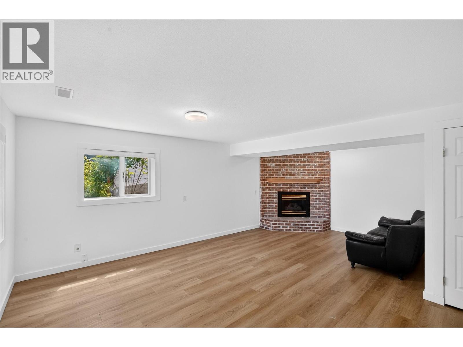  2655 Applegreen Court, West Kelowna