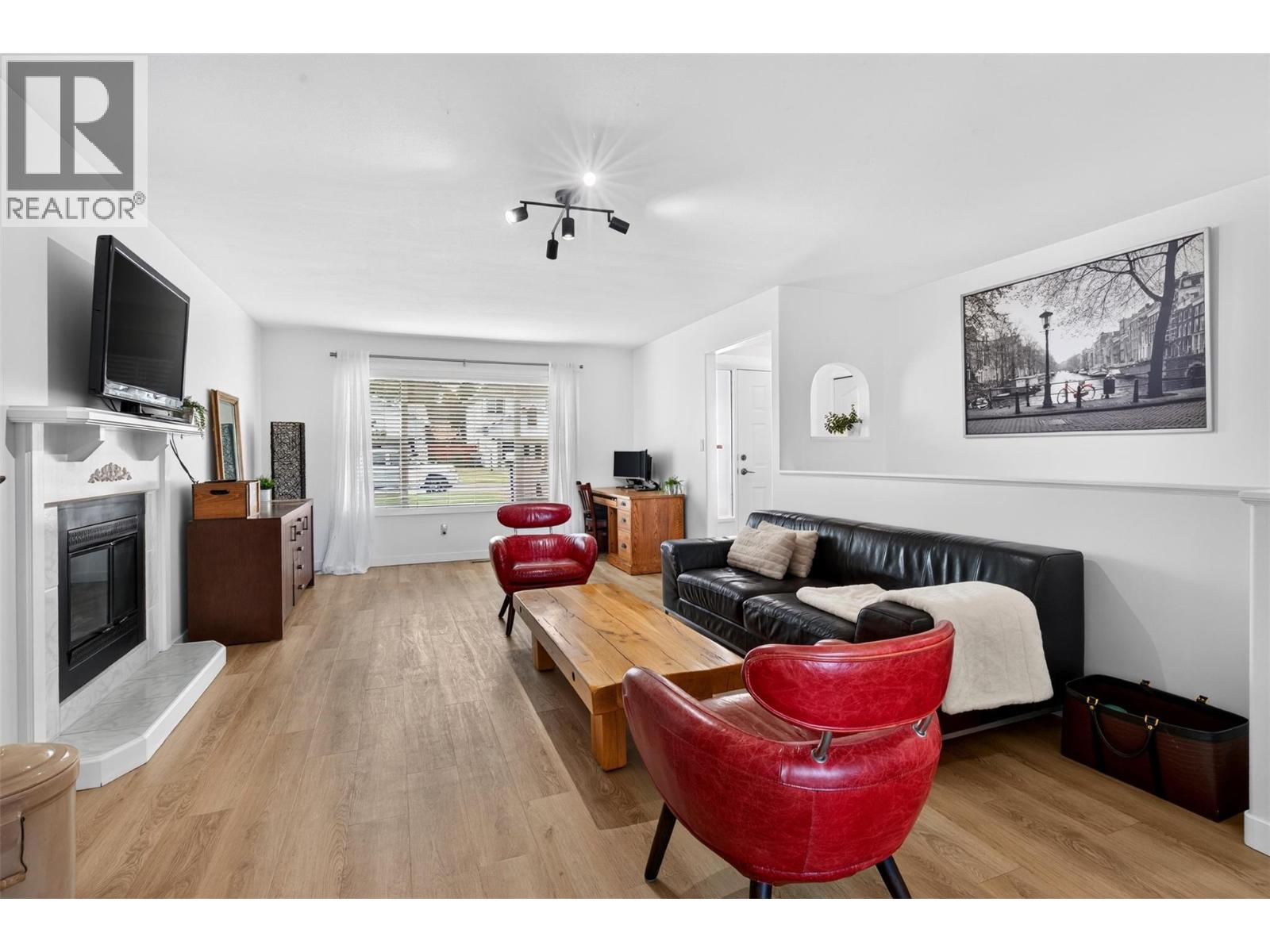  2655 Applegreen Court, West Kelowna