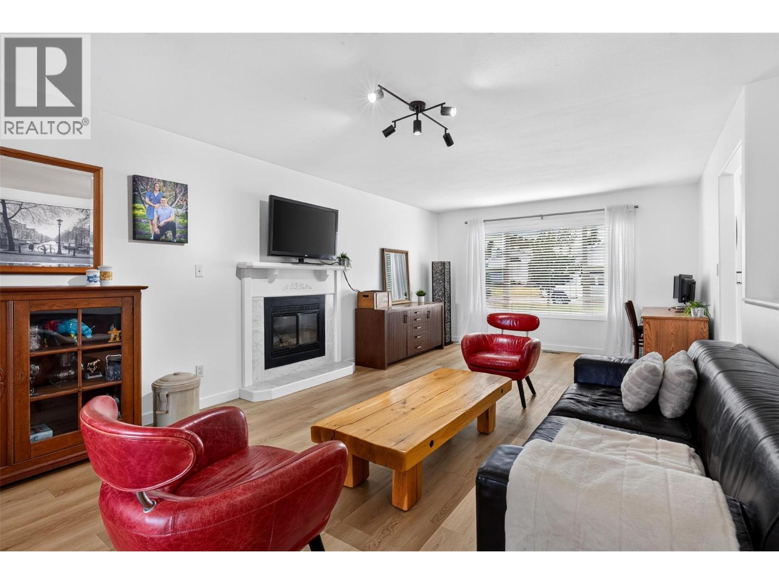  2655 Applegreen Court, West Kelowna