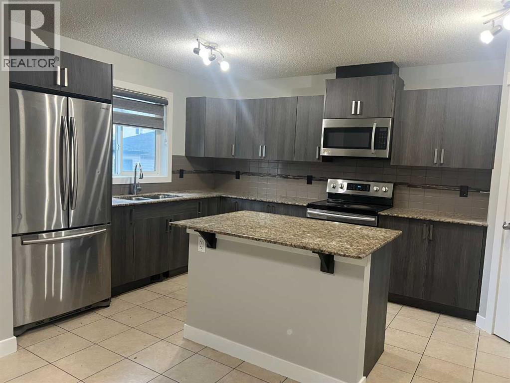 222 Skyview Ranch Boulevard NE - 4