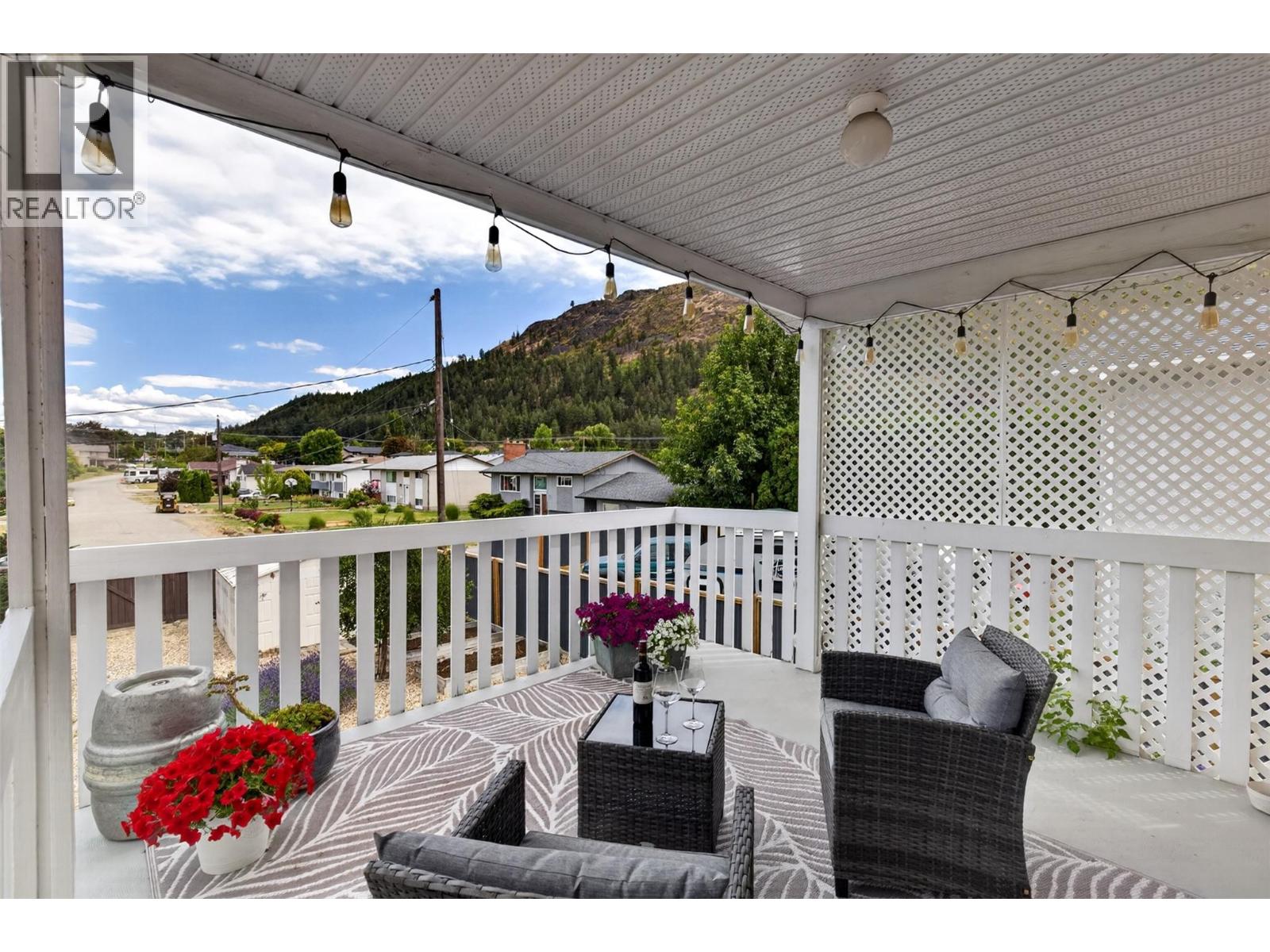  2655 Applegreen Court, West Kelowna