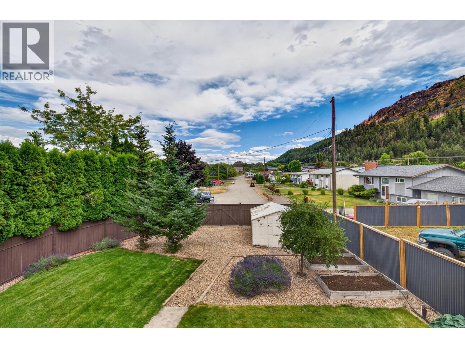  2655 Applegreen Court, West Kelowna