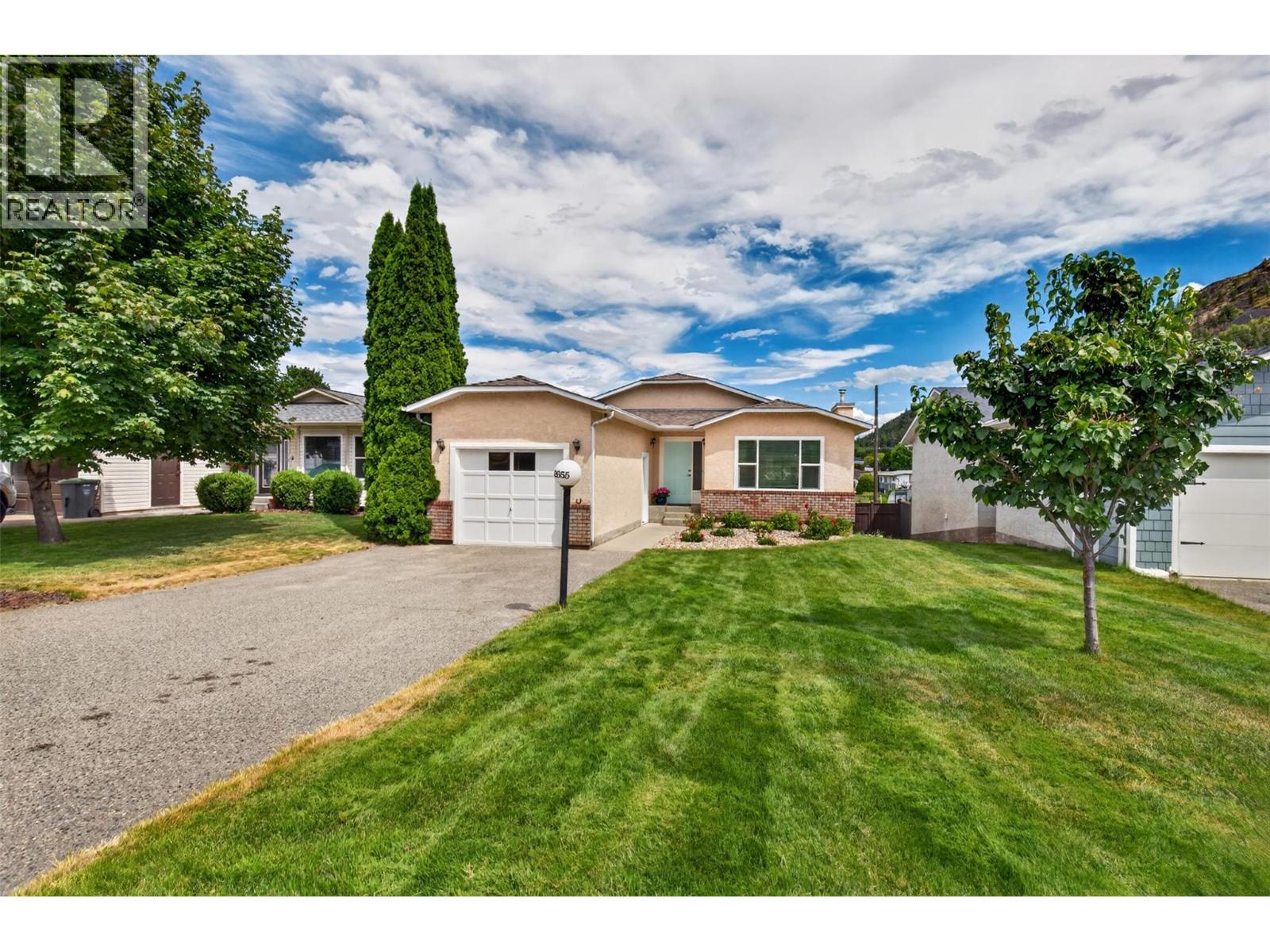  2655 Applegreen Court, West Kelowna