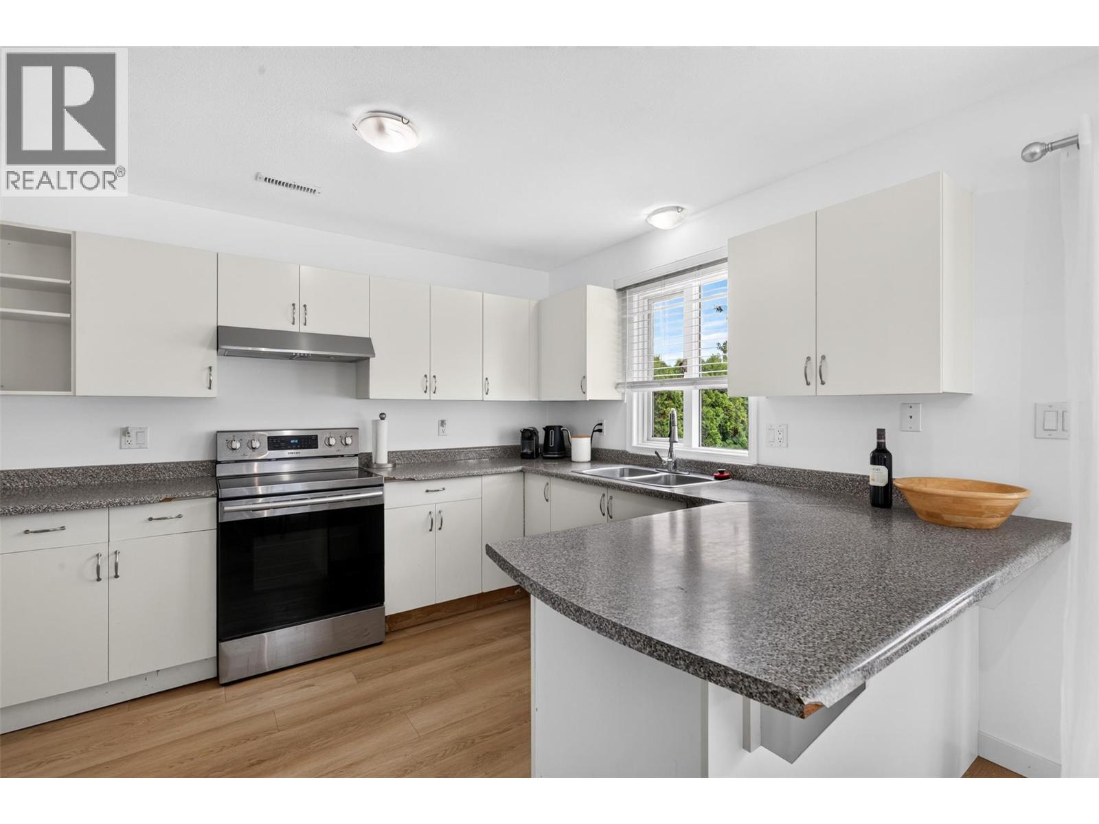  2655 Applegreen Court, West Kelowna