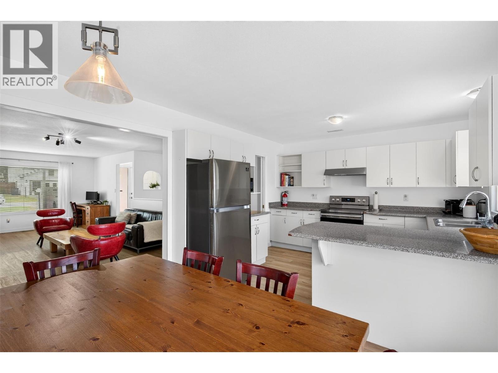  2655 Applegreen Court, West Kelowna