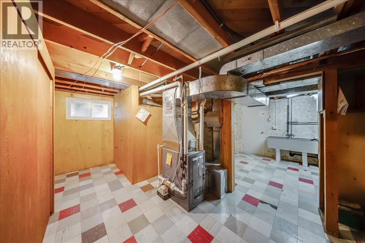 916 Thackeray Street - 25