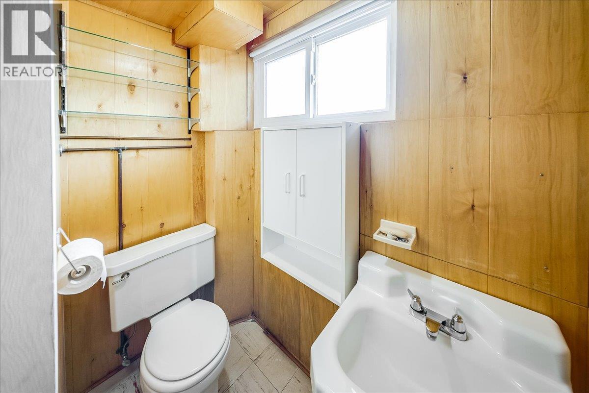 916 Thackeray Street - 22