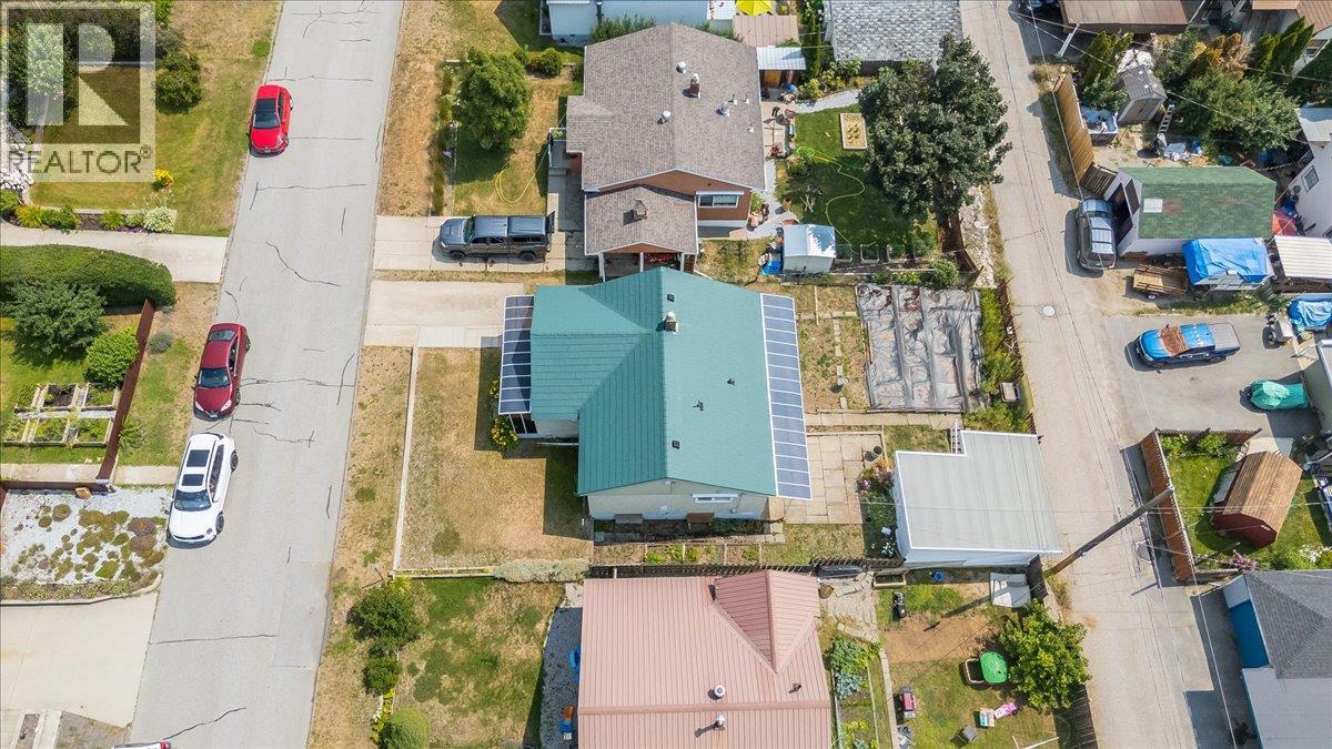 916 Thackeray Street - 39