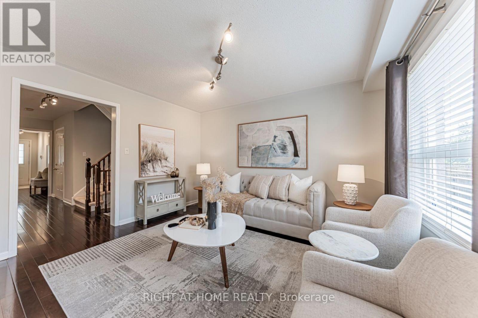 11 OLIVETT LANE - 15